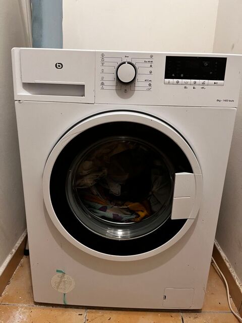 machine � laver marque Boulanger. 8  kg et 1400 tours 280 Sainte-Anne (97)