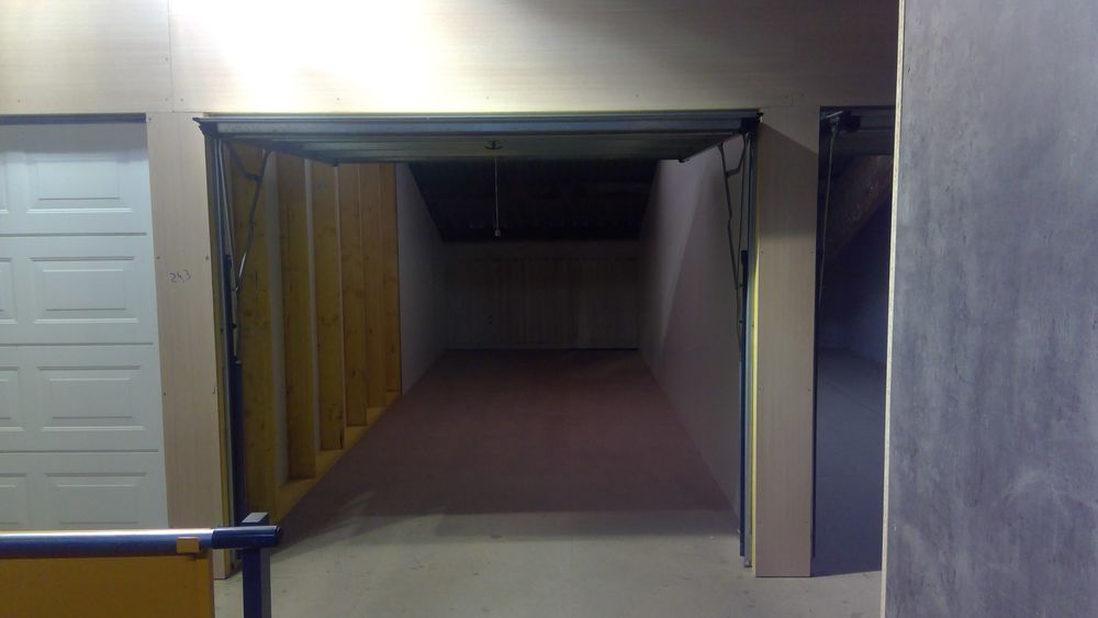 Location Autre Box de stockage 17 m2 Plougoulm