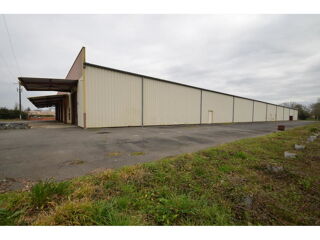  Plateau � vendre 15 + pi�ces 3600 m�