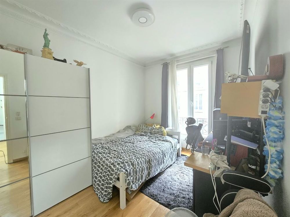 Location Appartement 2 chambres sans séjour Paris 19