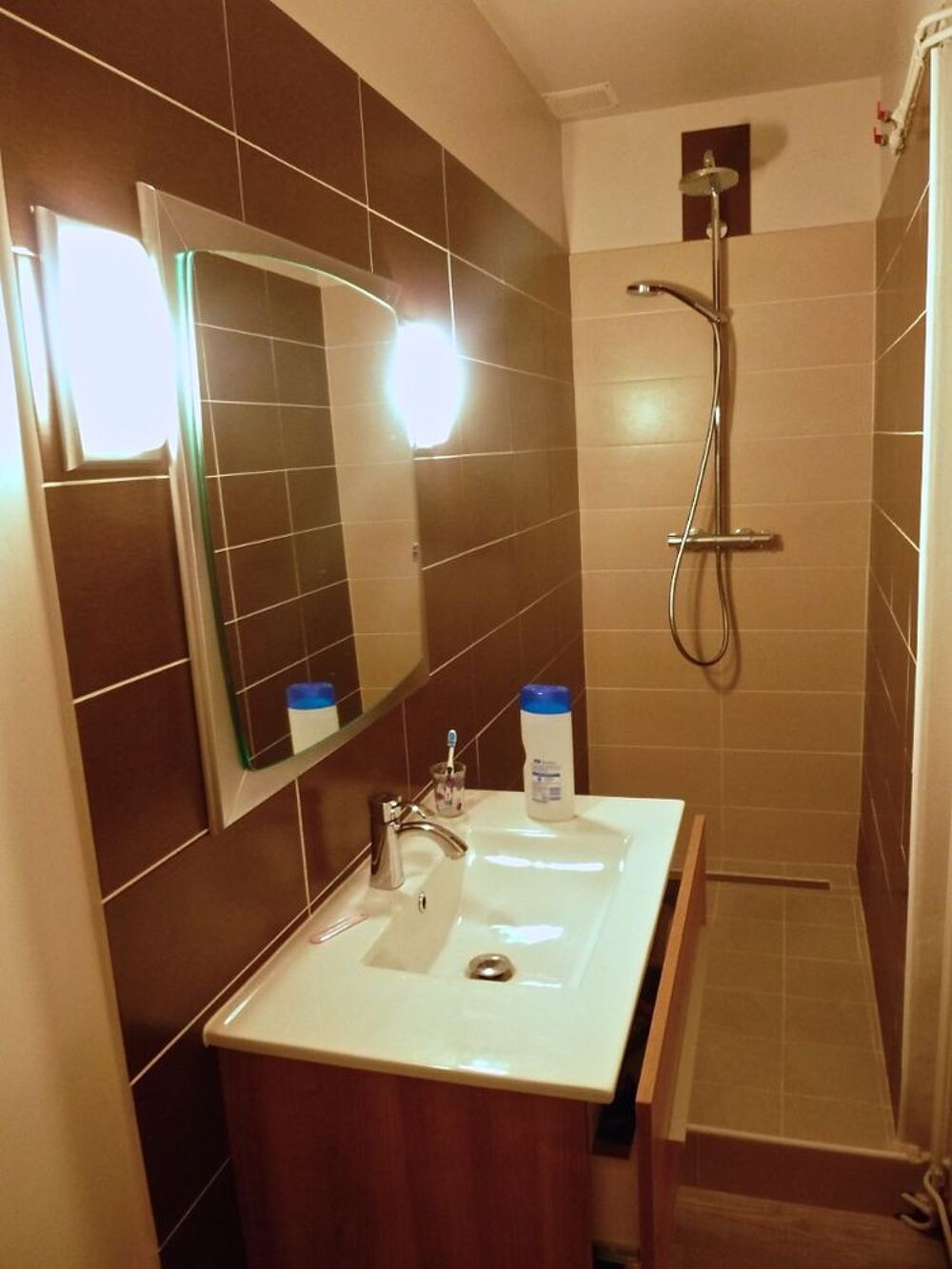 Location Appartement au Centre de VIRY (Jura) à 10 km d'OYONNAX (Ain) Viry