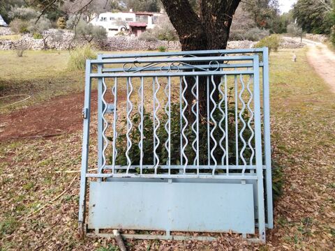 portail en fer 25 Cotignac (83)