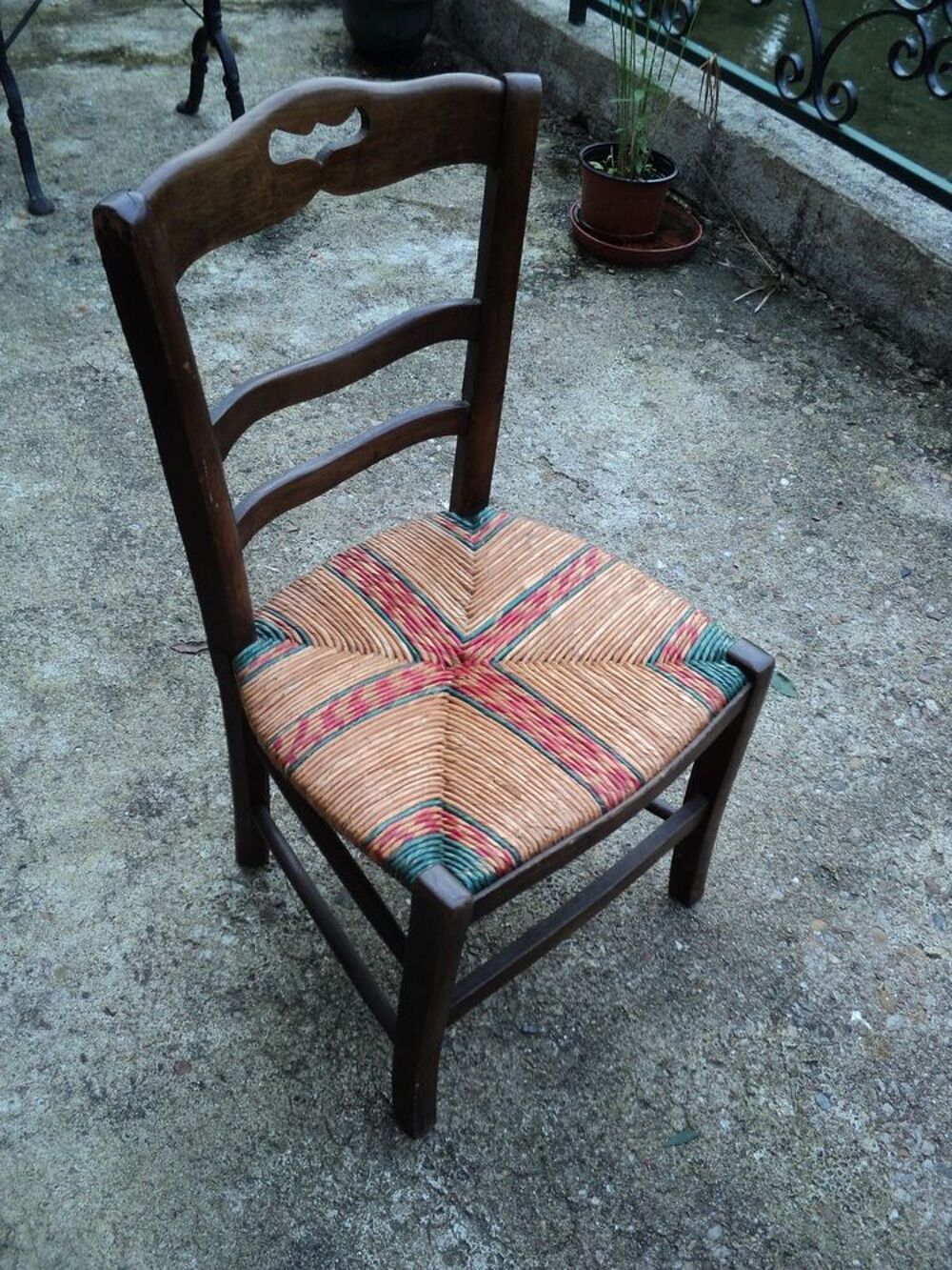 Ancienne chaise de Chemin&eacute;e en paille Meubles