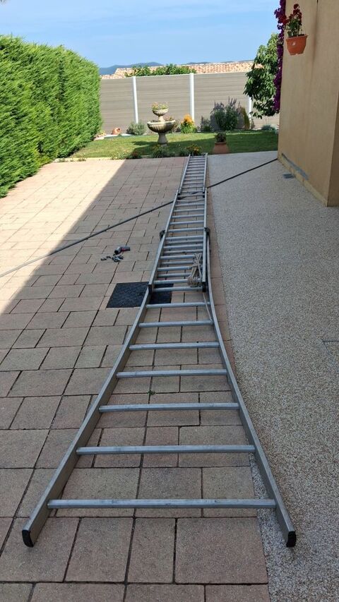 ECHELLE COULISSANTE EN ALU DE 10 M 200 Cuers (83)