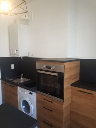  Appartement à louer 2 pièces 45 m²