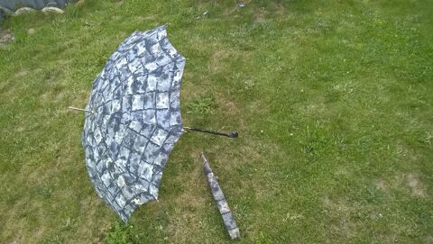 Parapluie manche bak�lite 1950. 12 Flers-en-Escrebieux (59)