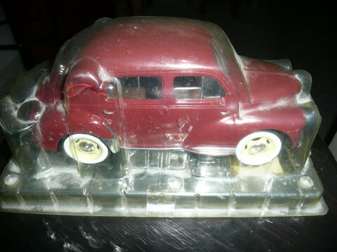 Voiture Renault 4 Cv 1954 �chelle au 1/17�me 17 Bordeaux (33)
