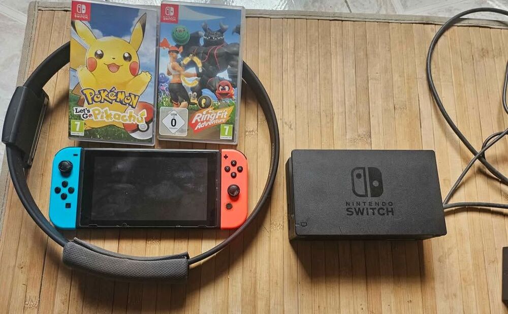 Nintendo Switch + 2 jeux + Ring Fit ? Tr&egrave;s bon &eacute;tat Consoles et jeux vidéos