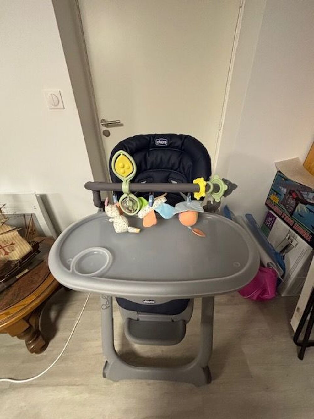 chaise haute b&eacute;b&eacute; Puériculture