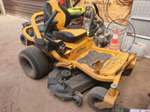   Tondeuse Cub cadet turn O professionnelle  