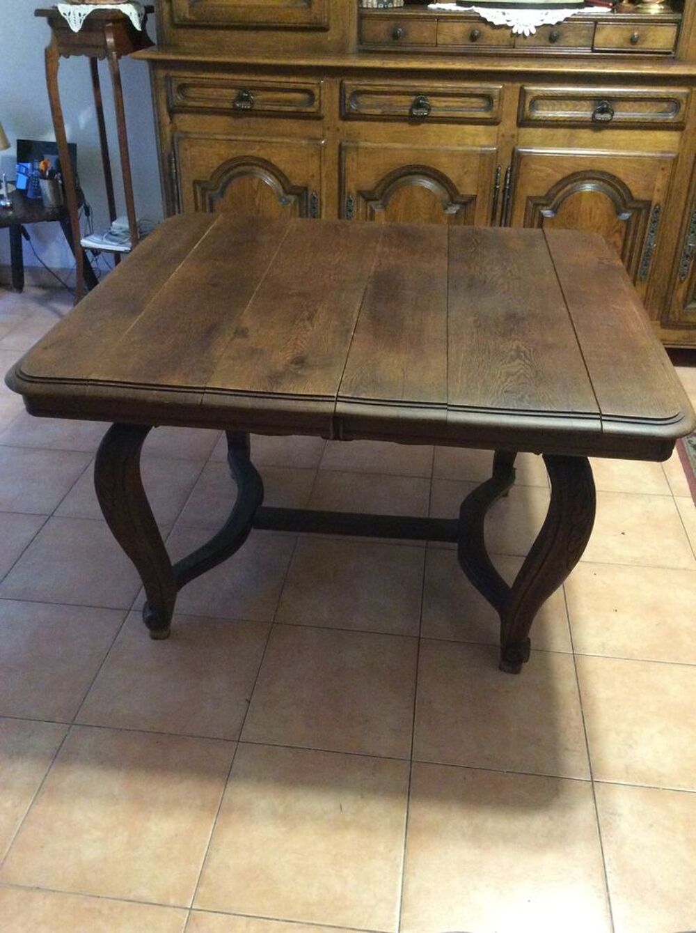 Vends Table de Salle &agrave; Manger Henri IV Meubles