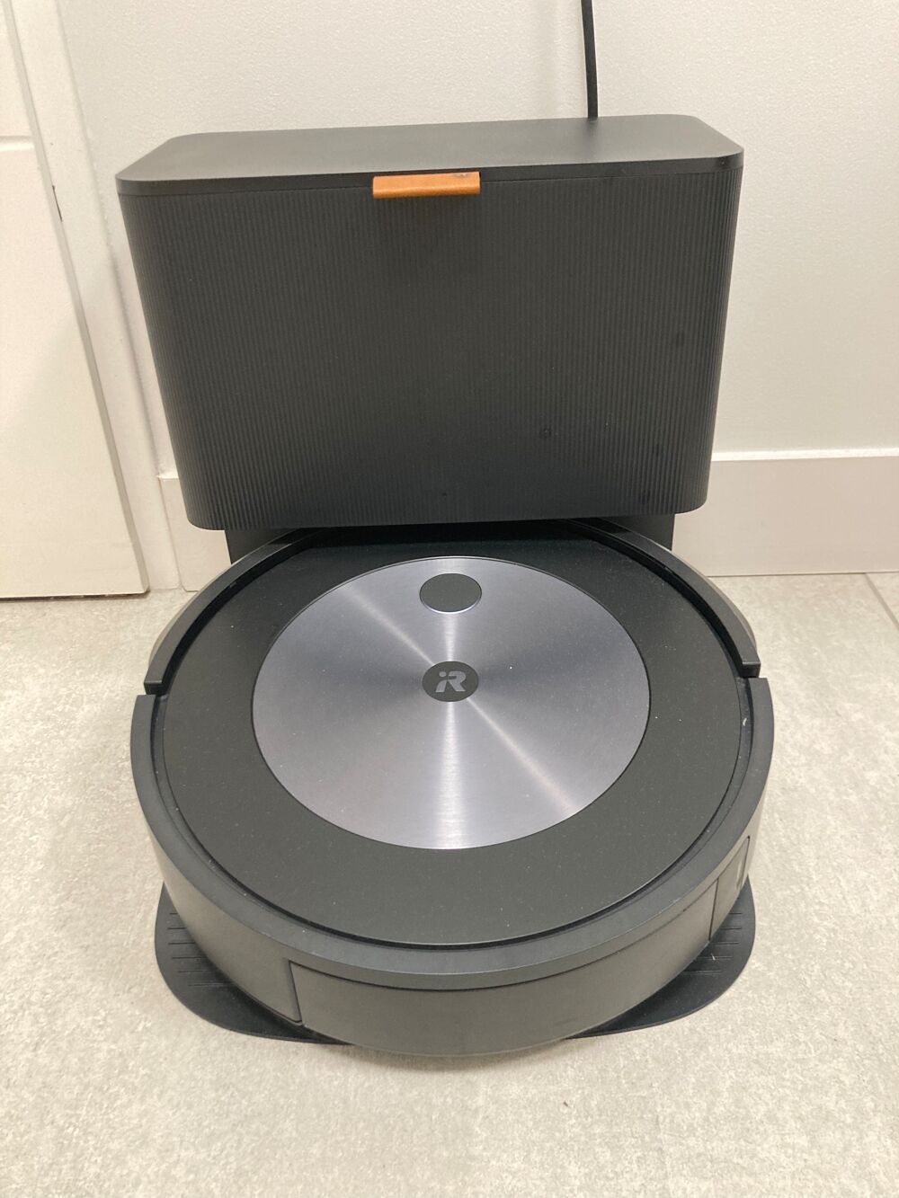 Aspirateur IRobot Roomba J7+ Electroménager