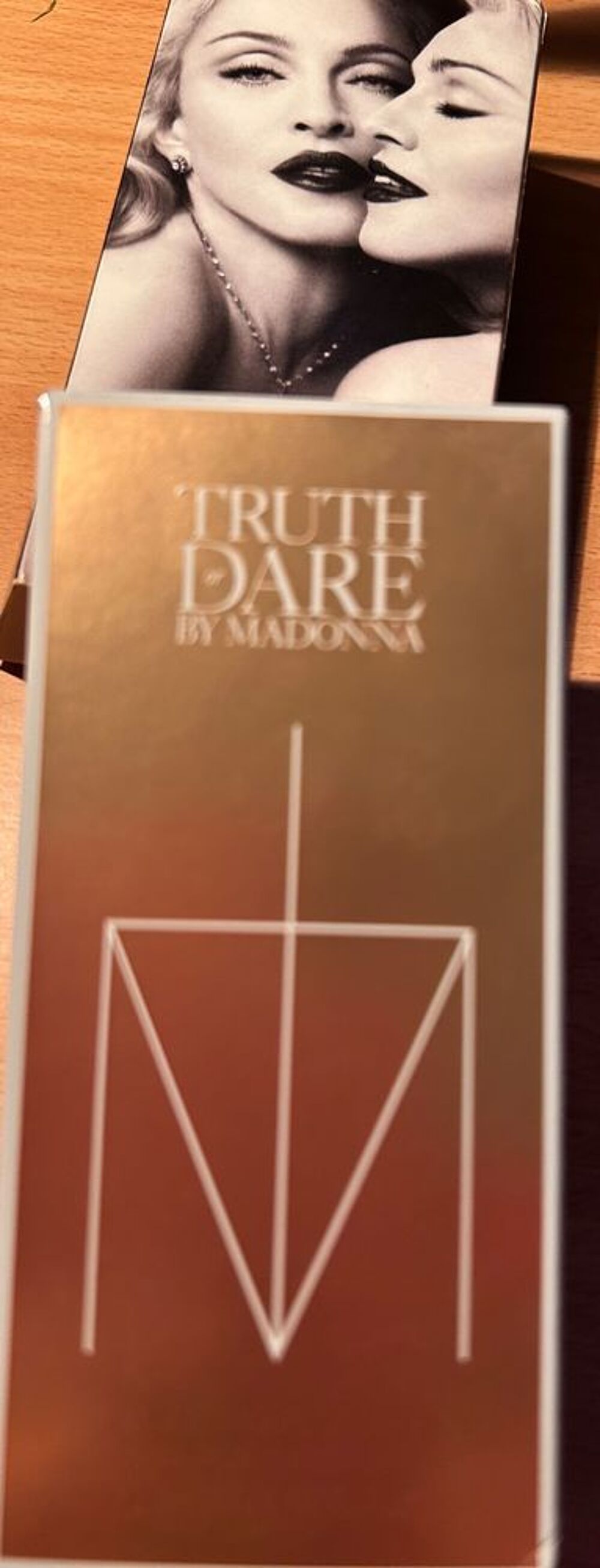 Eau de Parfum Truth Madonna Bijoux et montres
