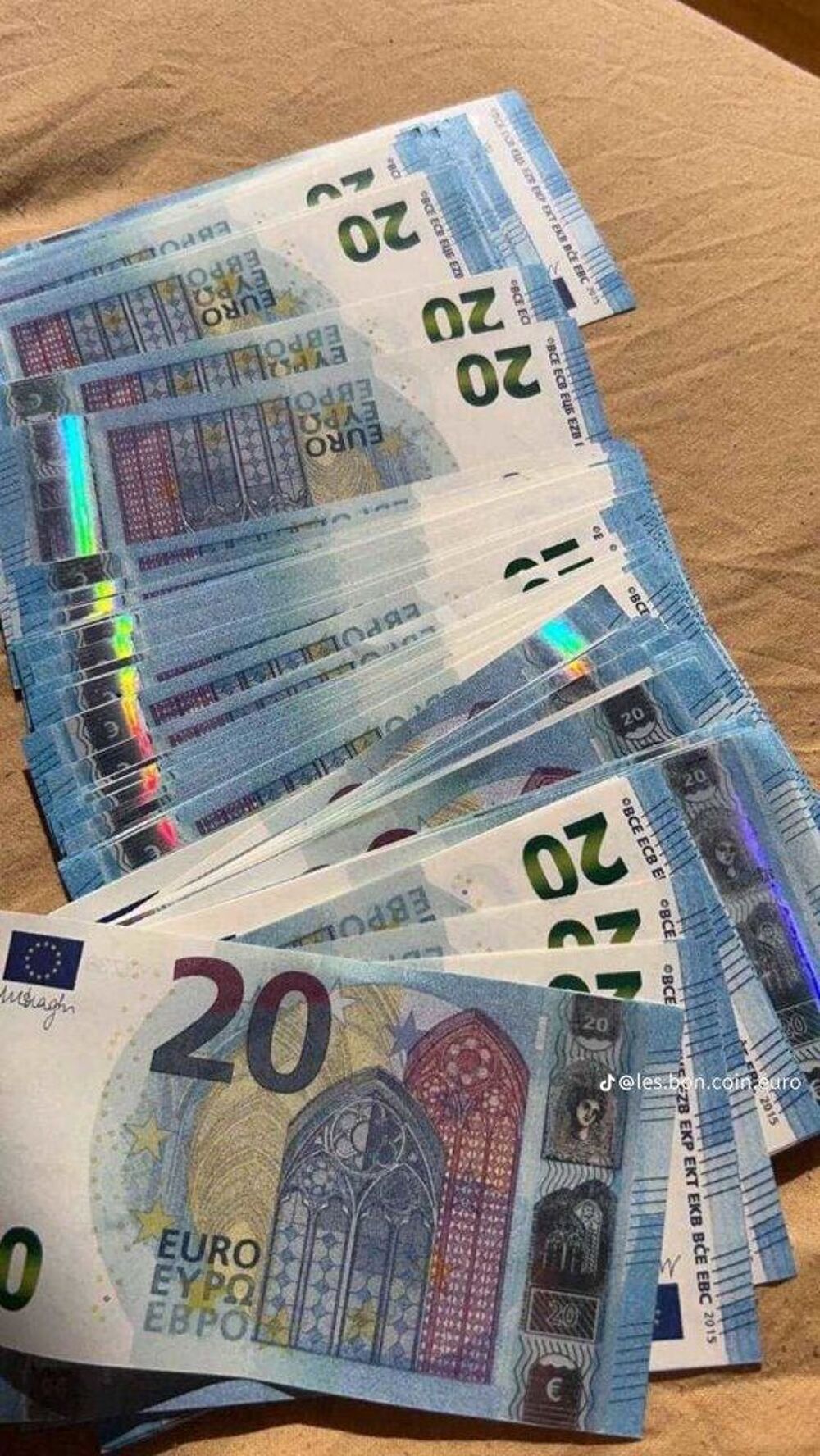 en gros et en d&eacute;tails remise &agrave; main propre 