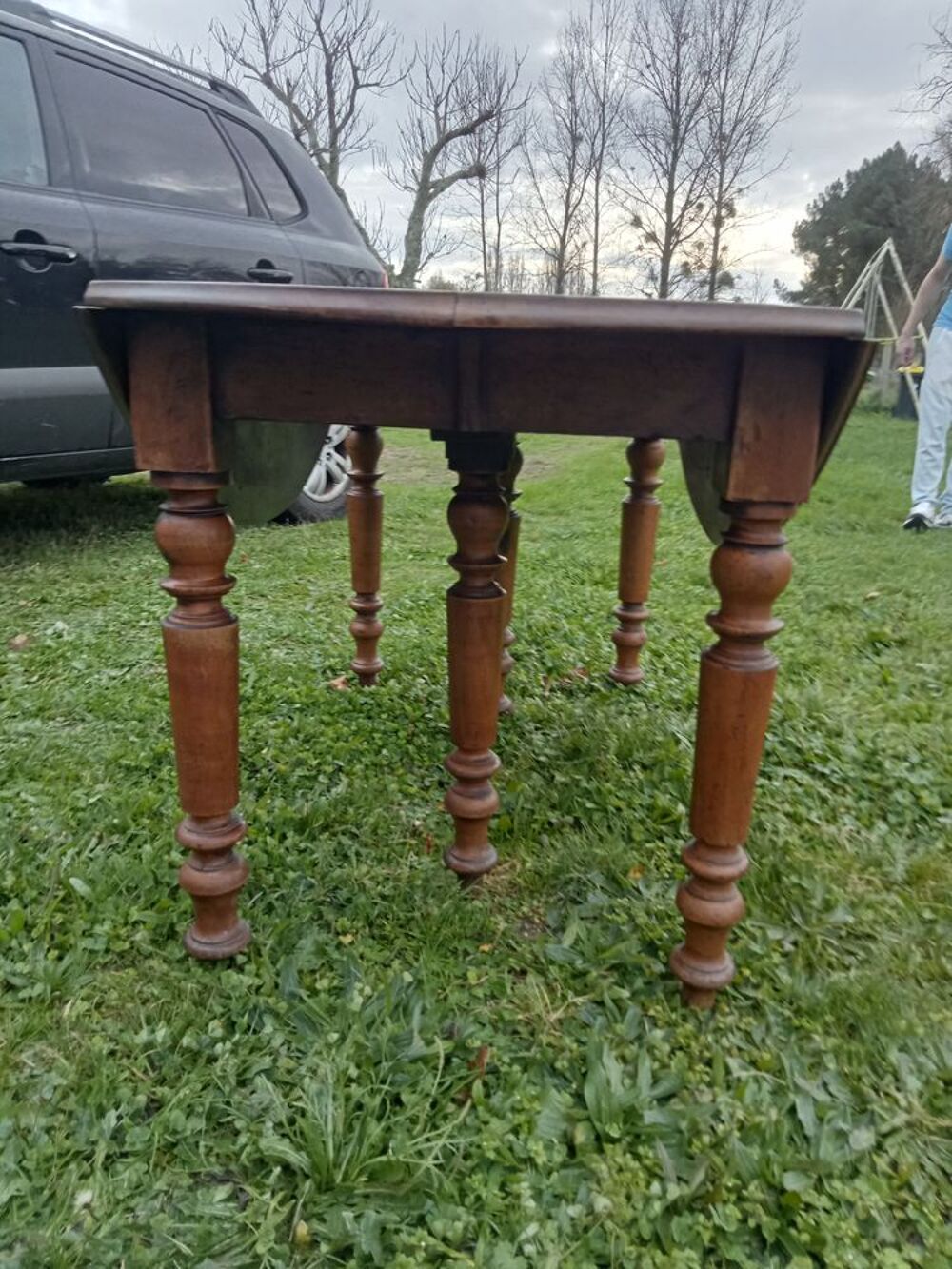 Table ovale 6 pied en noyer massif , Louis Philipe Meubles