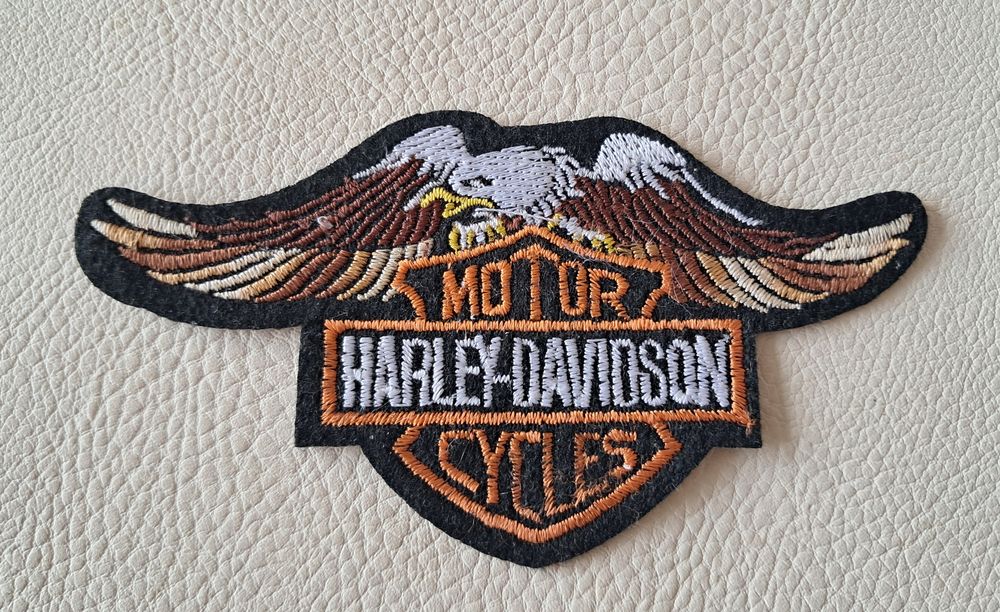 &eacute;cusson brod&eacute; patch bar and shield harley davidson et aigle 