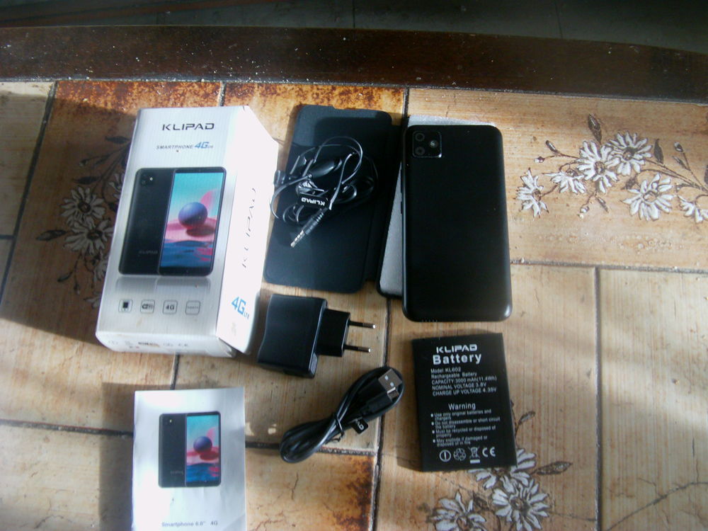 iphone et tablette Téléphones et tablettes