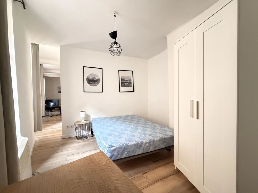 Location Appartement Charmant T2 meublé climatisé  Ville Toulon Toulon
