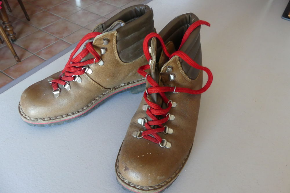 chaussures de randonn&eacute;es Chaussures