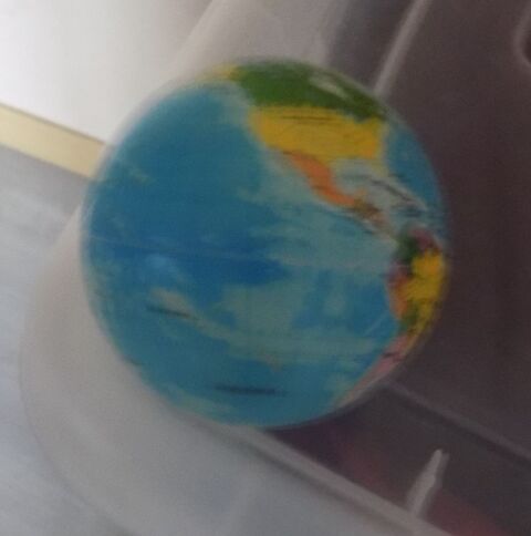 Balle globe-terrestre La Motte-d'Aveillans (38)
