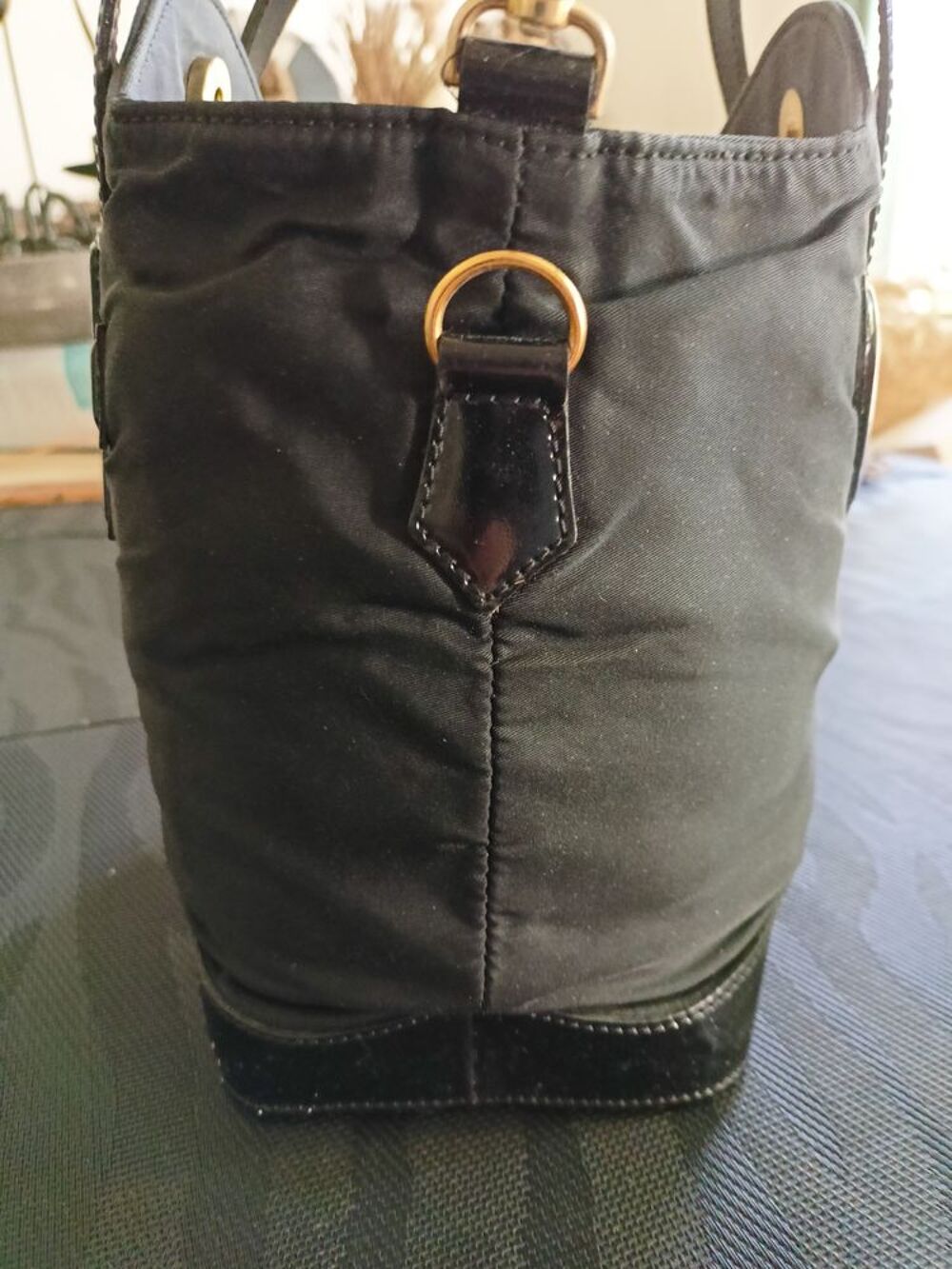 PETIT SAC &Agrave; MAIN VINTAGE "Christian Lacroix"
Maroquinerie