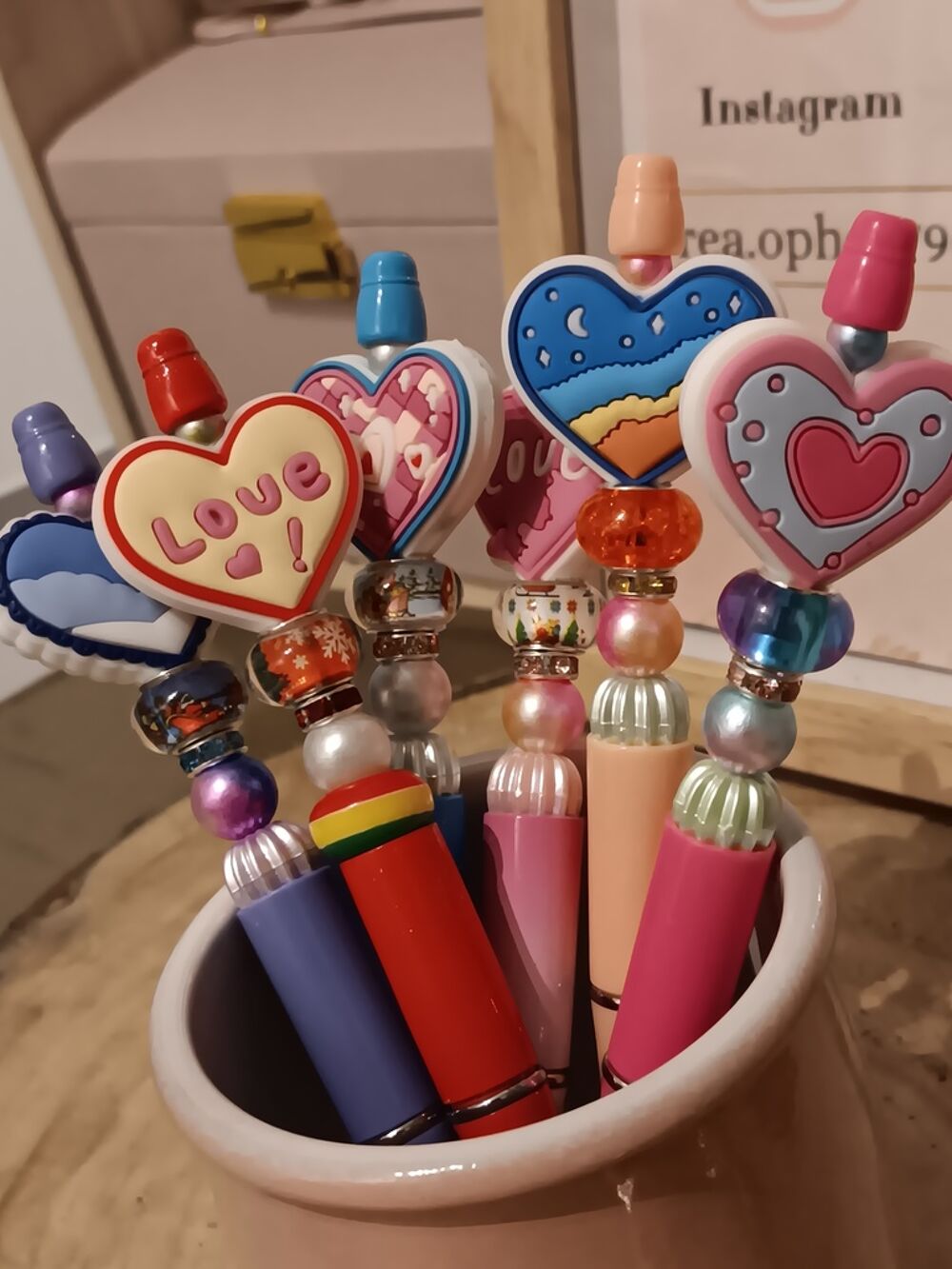 Stylos fantaisie coeur color&eacute;s Bijoux et montres