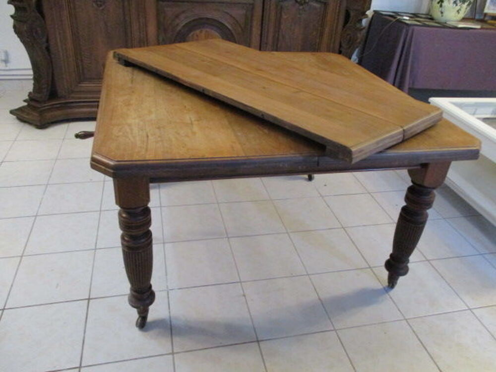 Table ou Bureau ch&ecirc;ne antiquit&eacute; Meubles