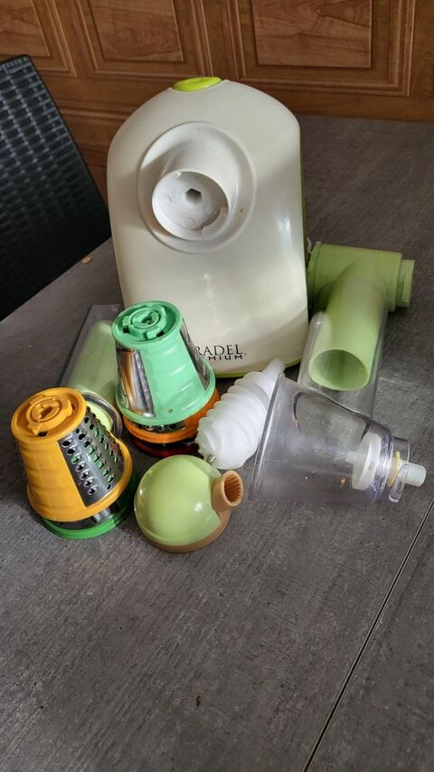 hachoir Montlu�on (03)