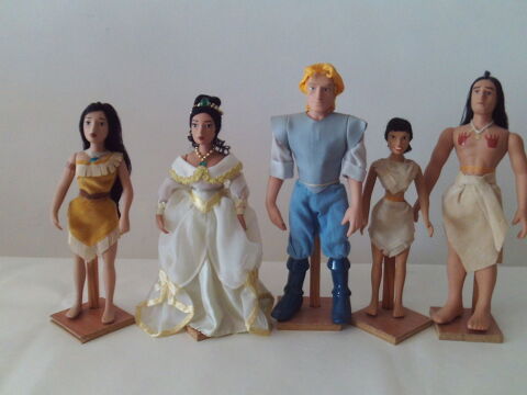 Poupées porcelaine Princesses Disney 30 Gardanne (13)