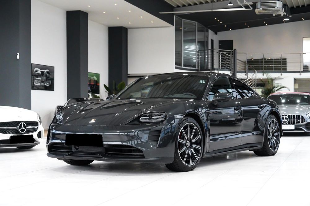 Taycan 4S 571 ch avec batterie performance plus 2021 occasion 42000 Saint-&Eacute;tienne