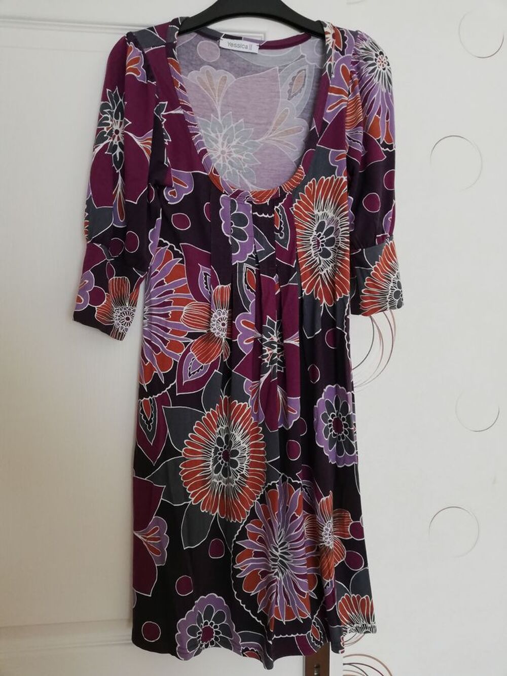 Robe Yessica taille 38 Vêtements