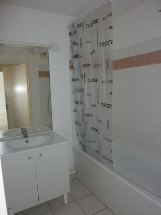  Appartement à louer 2 pièces 46 m²