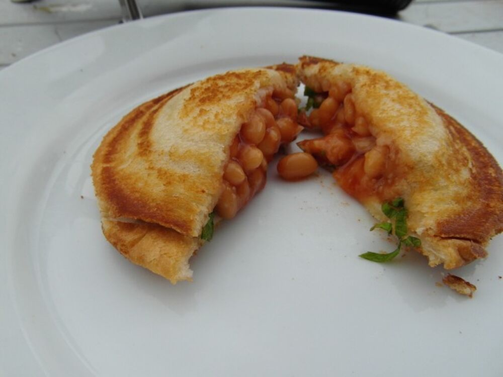 NUTBROWN SANDWICH TOASTER Envoi Possible 