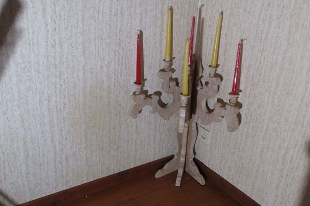 Chandelier en bois, tr&egrave;s festif et unique .... Décoration