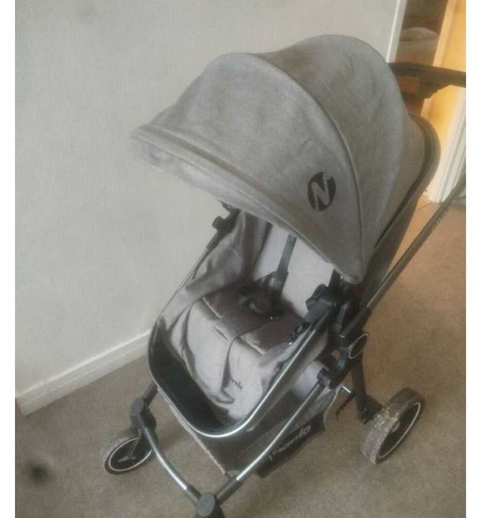 poussette Puériculture