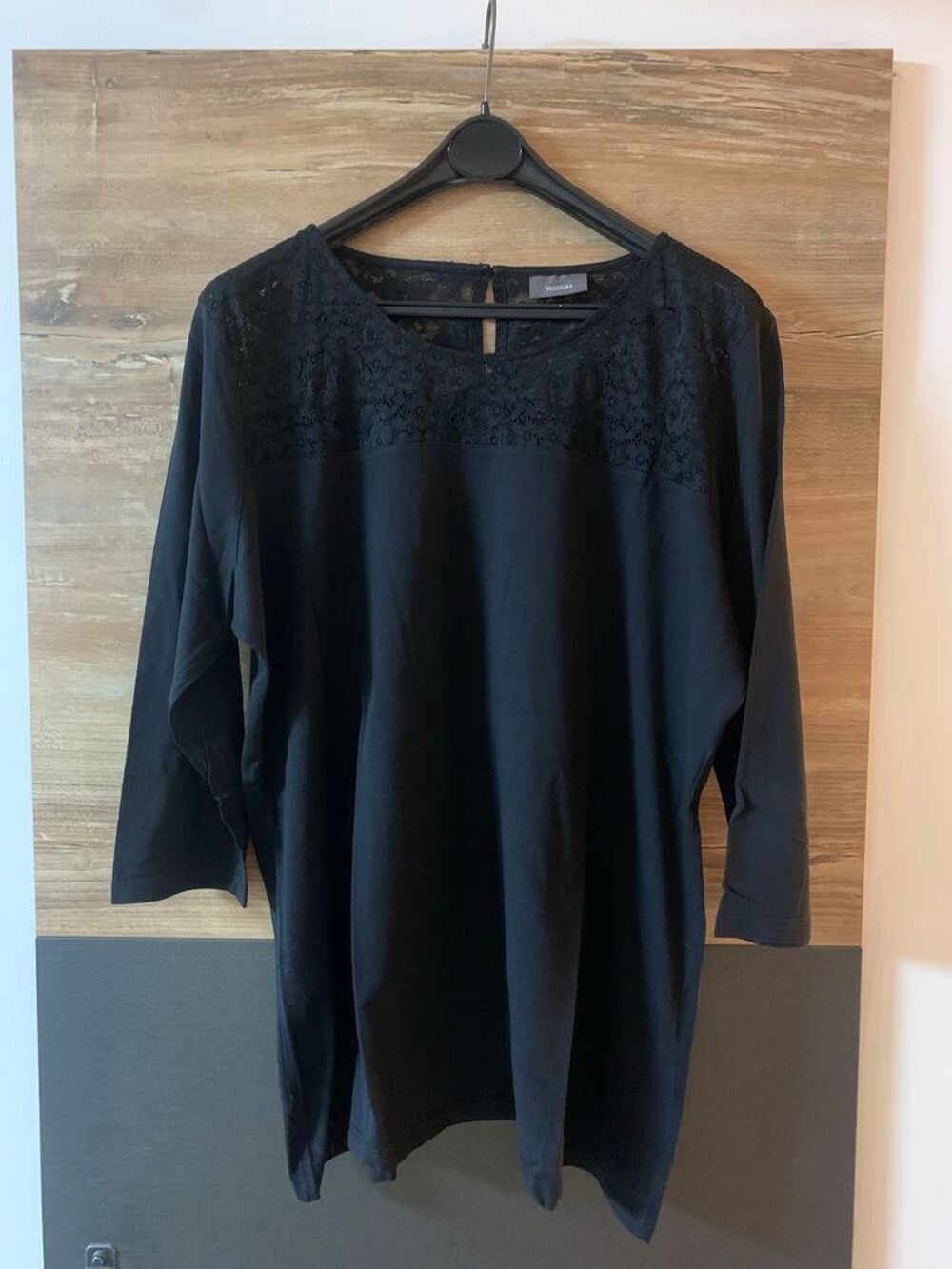 Chemisier femme &agrave; dentelles \'\' Jessica \'\' Vêtements
