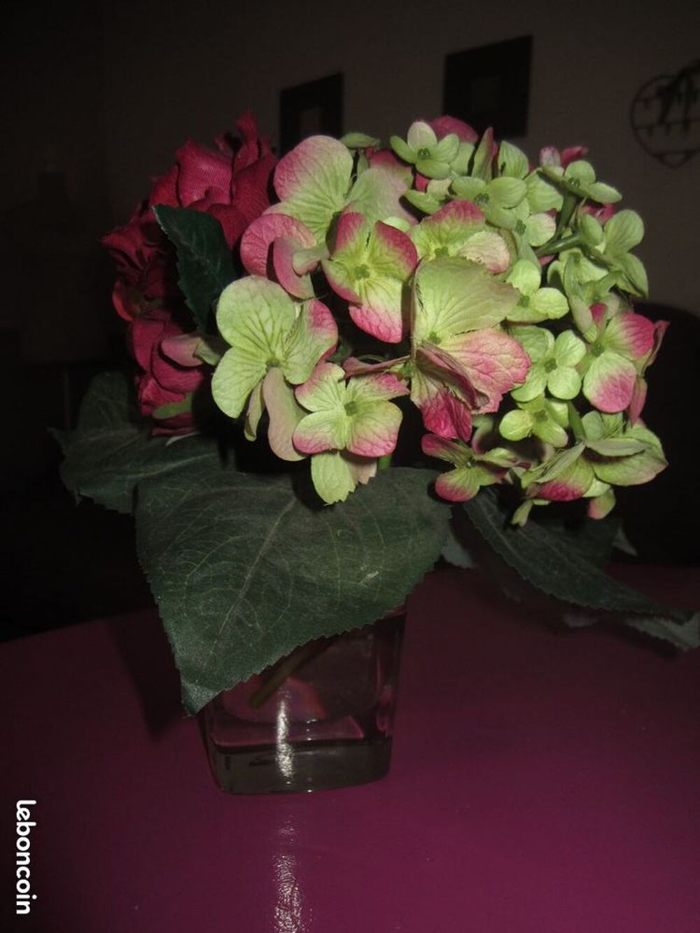 compositions florales avec vase et illusion eau Dcoration