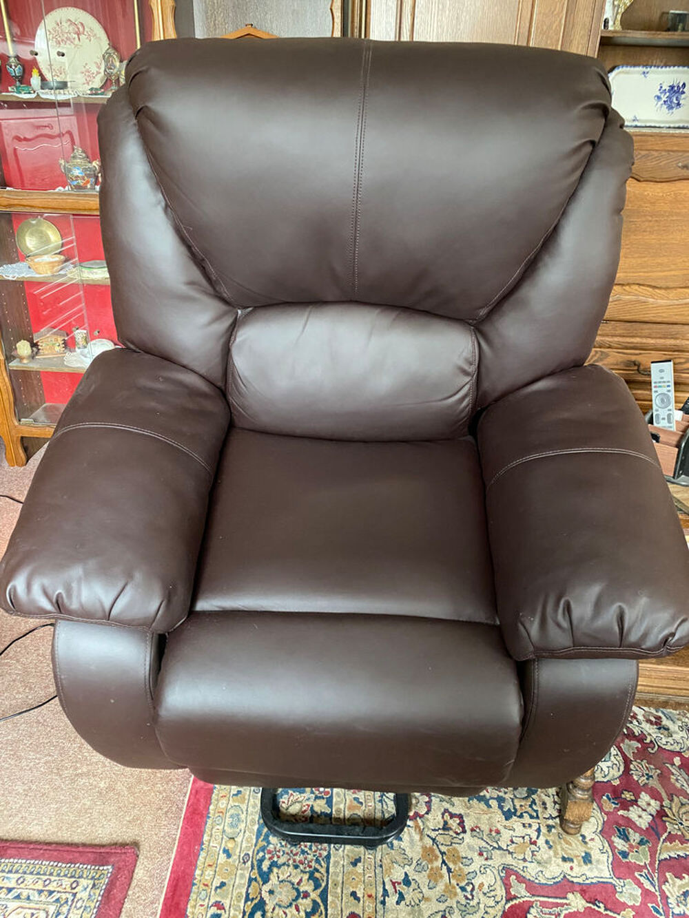 fauteuil massant, chauffant et relevable &eacute;lectriquement Meubles