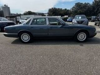 XJ 3.2 V8 PACK 2000 occasion 84290 Sainte-C&eacute;cile-les-Vignes