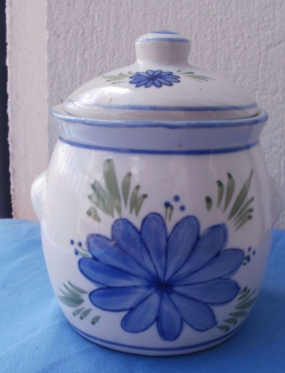 Sucrier d&eacute;cor&eacute; de fleurs bleues Cuisine