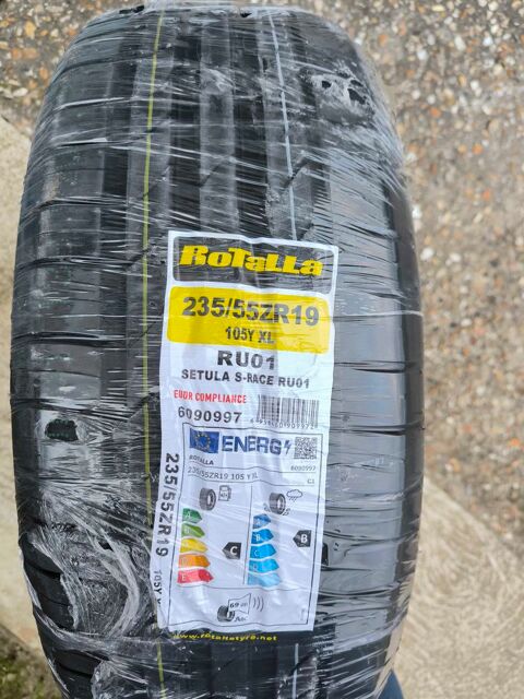 Pièces et équipements Voiture Pneu voiture - roue  occasion Mantes-la-Ville 78711