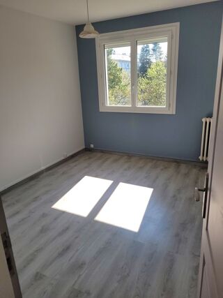  Appartement  vendre 4 pices 72 m Saint-sbastien-sur-loire