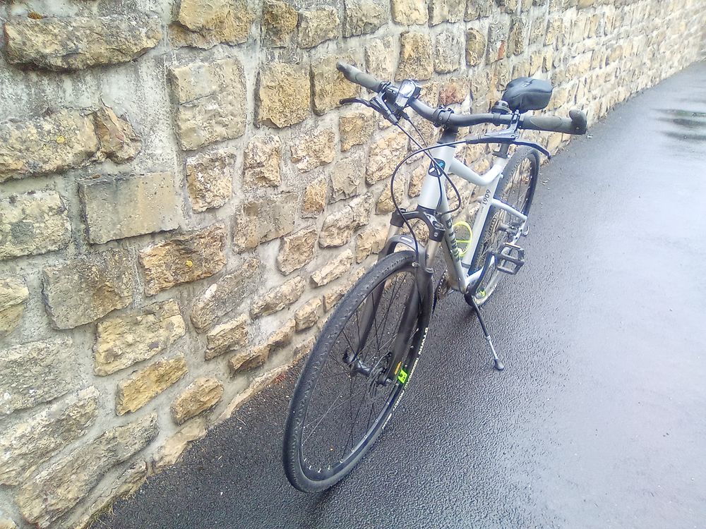 v&eacute;lo B.TWIN VTC homme Vélos