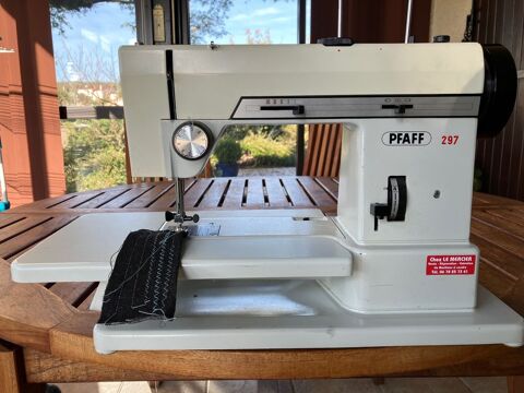 Machine  coudre 260 Lavilledieu (07)