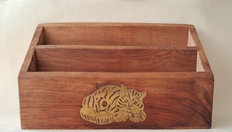 porte document lettre en bois dcor d'un chat en laiton  12 Carnon Plage (34)