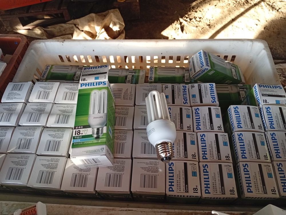 ampoules &eacute;conomiques 18 w Bricolage