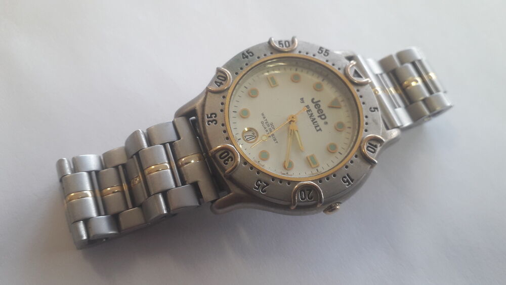 LOT DE 8 MONTRES MARQUES DIVERSES Bijoux et montres