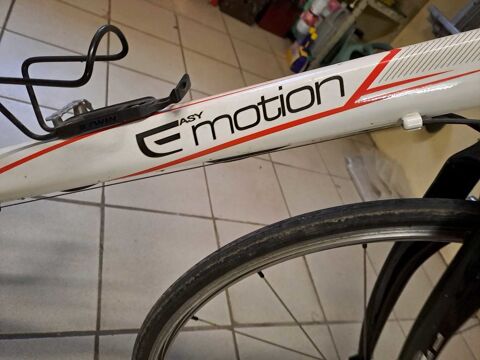 velo electrique vtc 350 Miraumont (80)