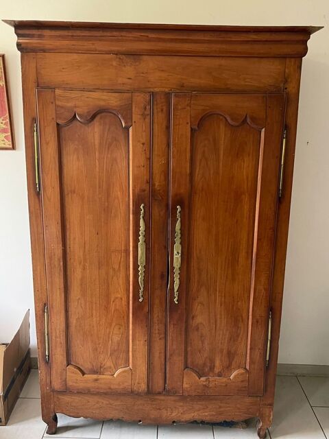 Armoire ancienne 150 Gannat (03)