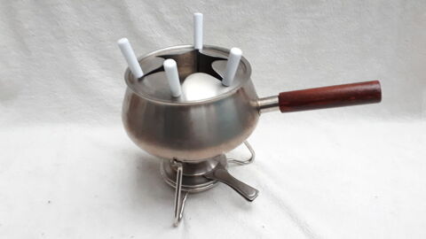 Service à fondue en acier inoxydable 8 Montigny-Lencoup (77)